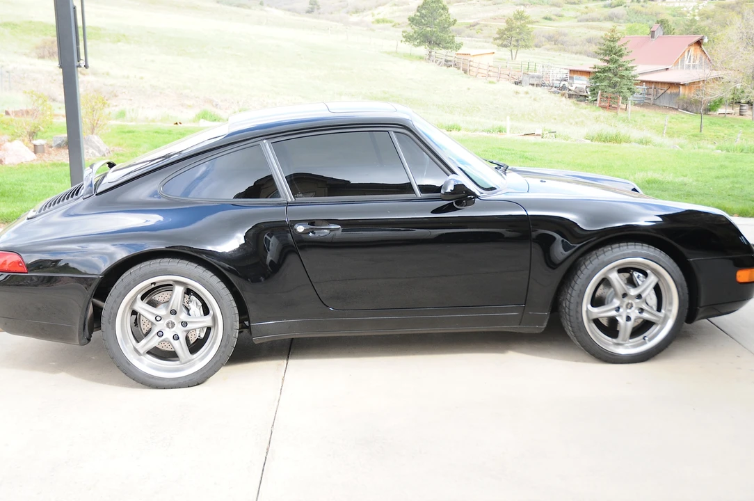 2005 Porsche 911 - Image 5 of 5