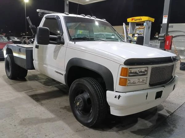 1993 GMC Sierra 1st Gen - Image 2 of 3