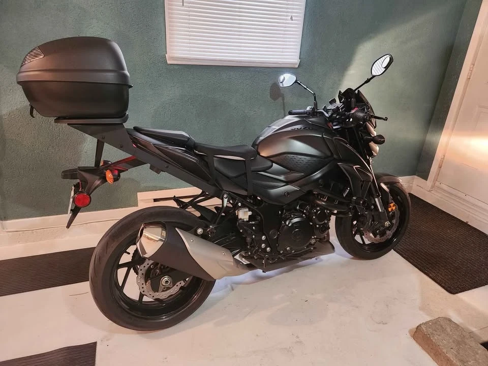 2023 Suzuki GSX - Image 3 of 4