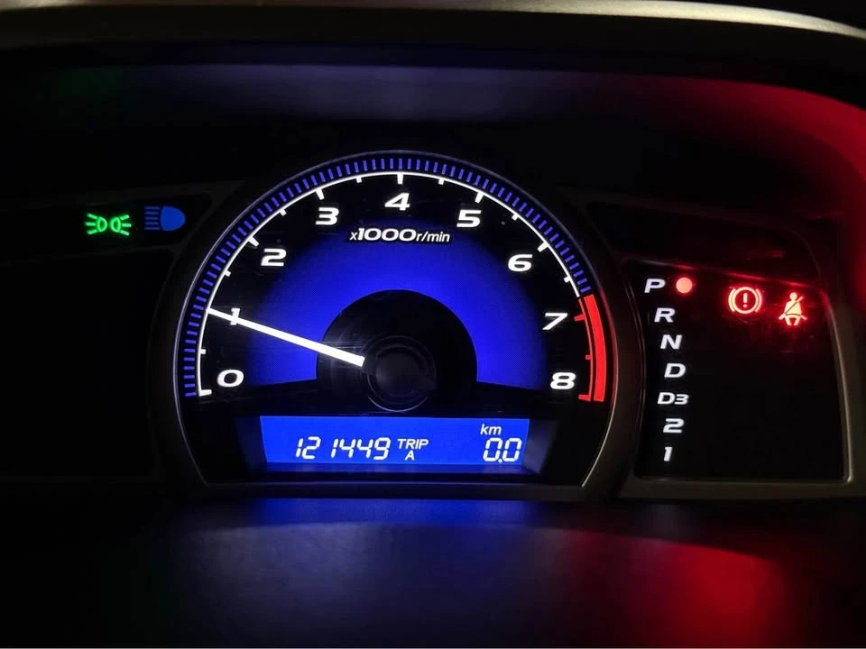 2009 Honda Civic 8th Gen - Image 3 of 8