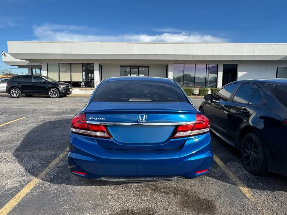 2015 Honda Civic 9th Gen - Image 2 of 5