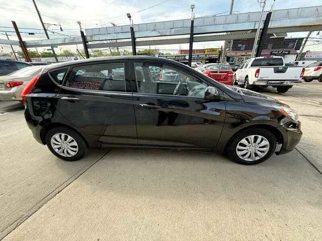 2012 Hyundai Accent - Image 2 of 9