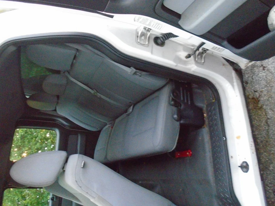 2015 Hyundai Veloster - Image 8 of 8