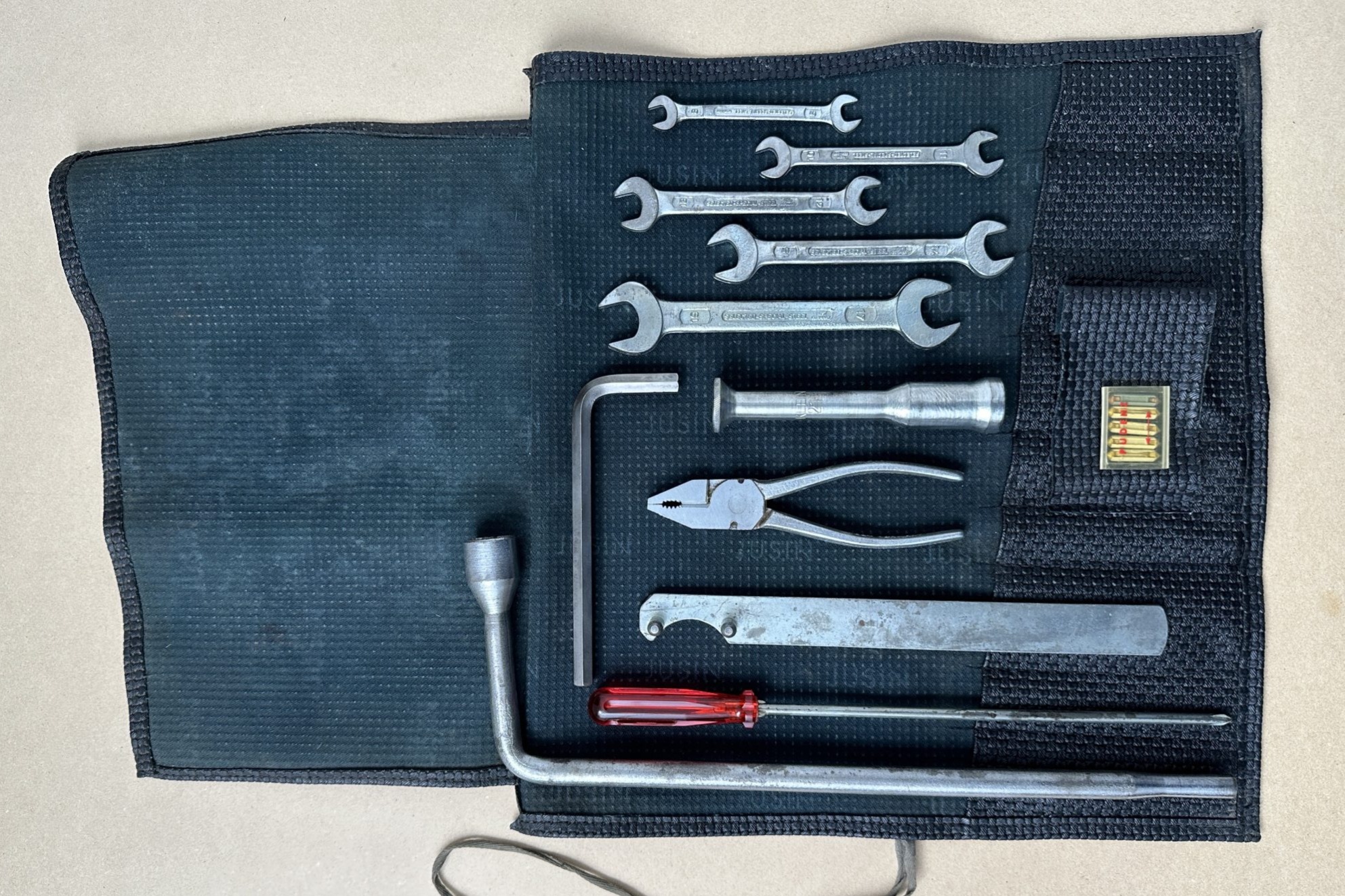 Porsche 911 Tool Kit