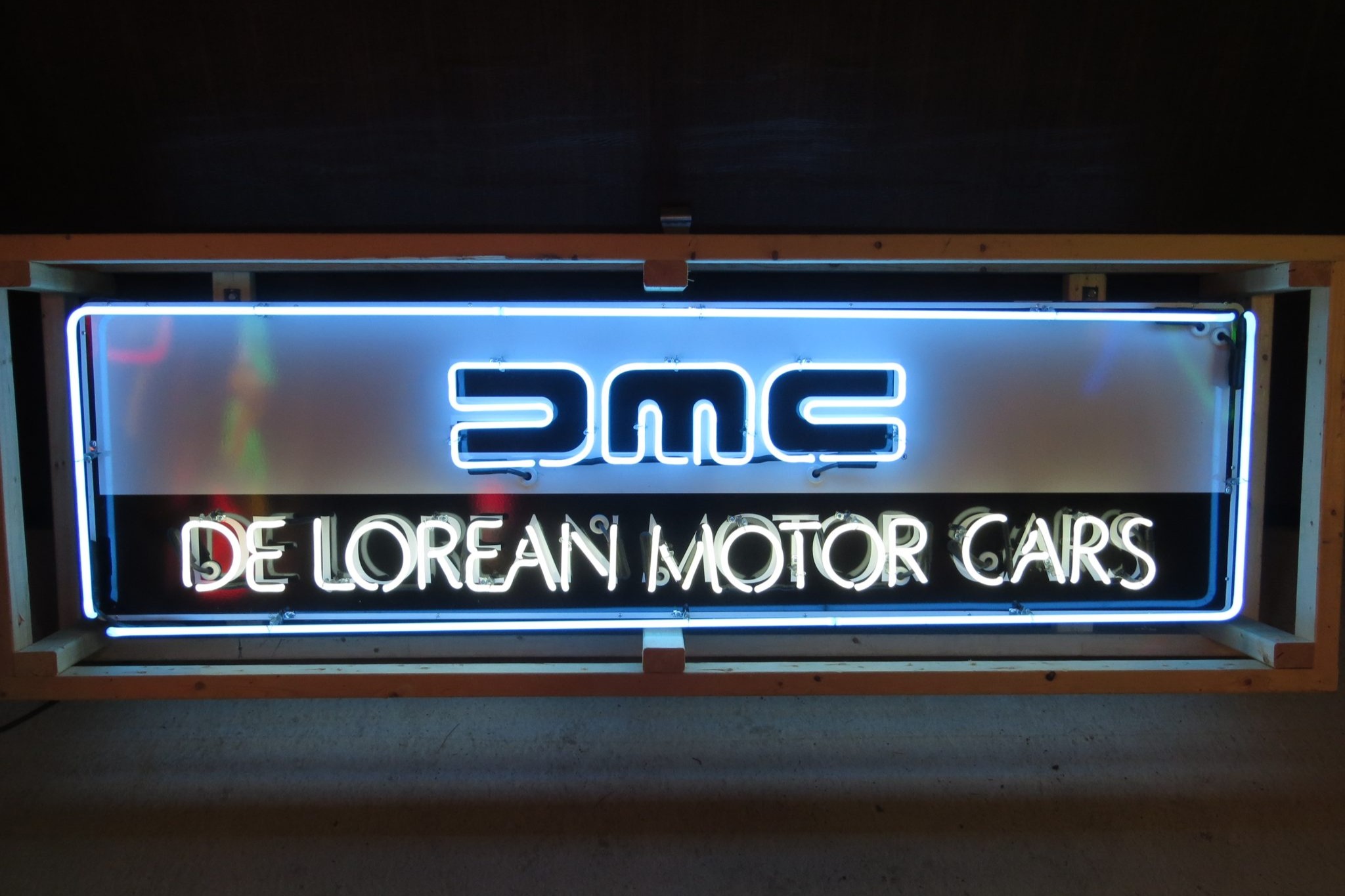 Neon DeLorean Sign