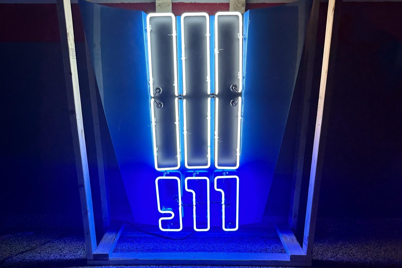 Illuminated Porsche 911 Hood
