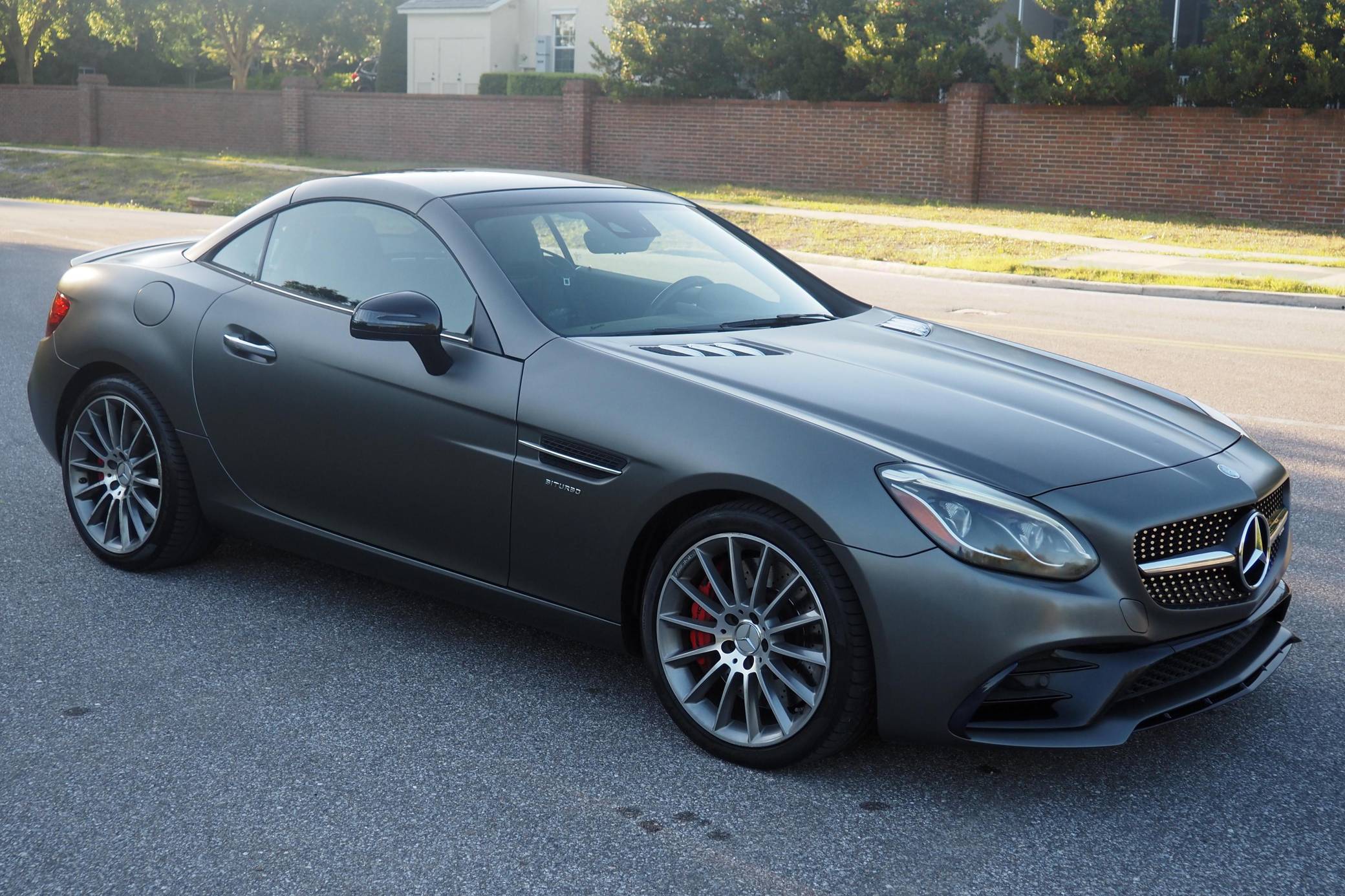 2017 Mercedes-AMG SLC43