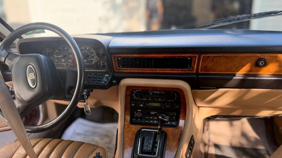 1990 Jaguar XJ40 XJ - Image 9 of 13