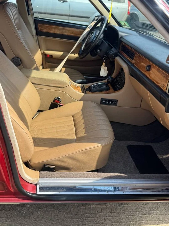 1990 Jaguar XJ40 XJ - Image 6 of 13