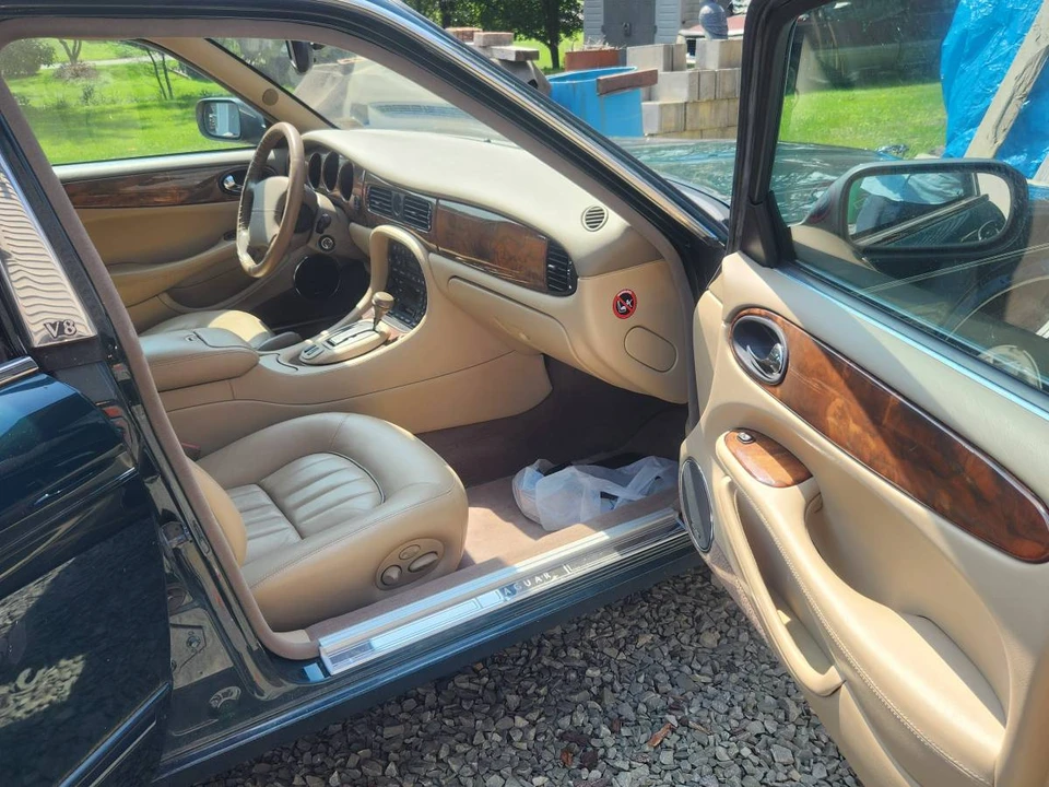 2001 Jaguar X308 XJ - Image 9 of 19