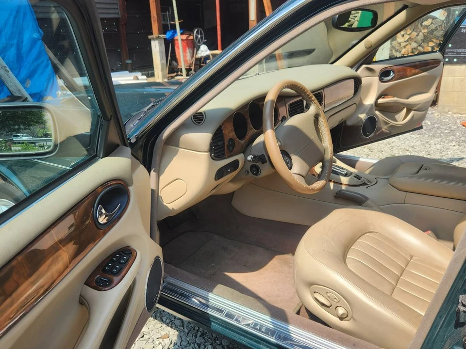 2001 Jaguar X308 XJ - Image 13 of 19