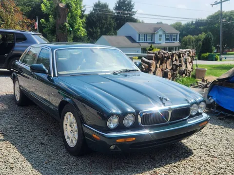 2001 Jaguar XJ8