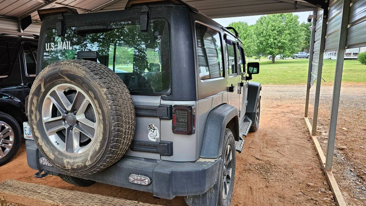 2016 Jeep JK Wrangler - Image 2 of 2