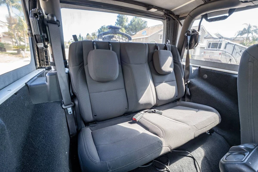 2023 Jeep - Image 18 of 21