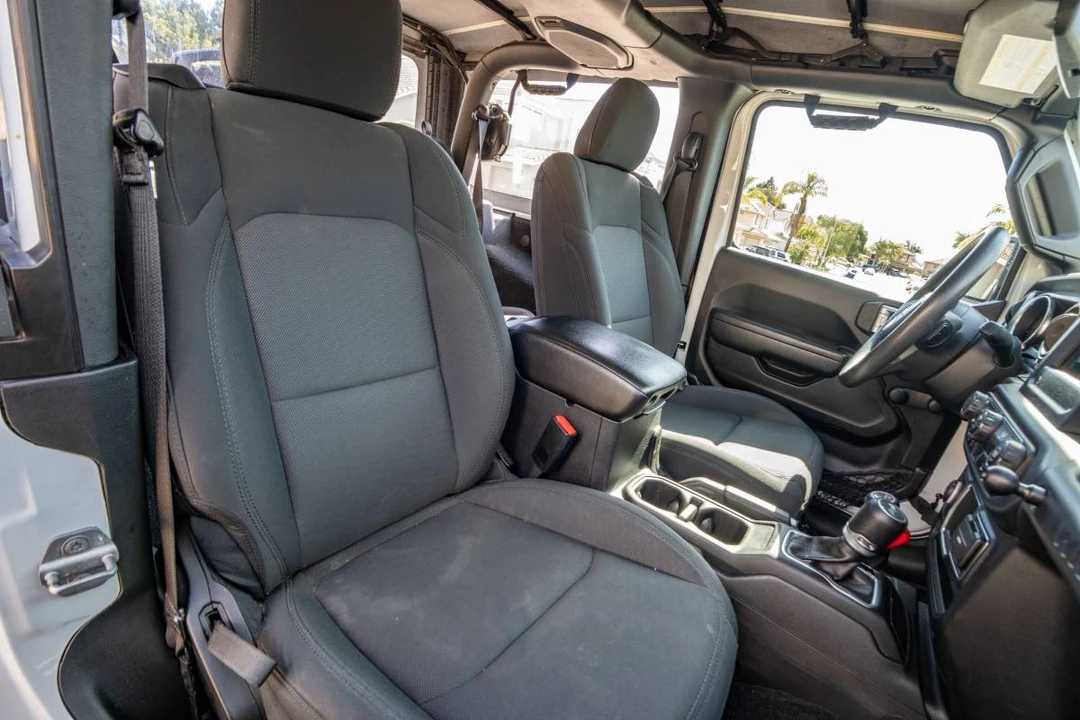 2023 Jeep - Image 14 of 21