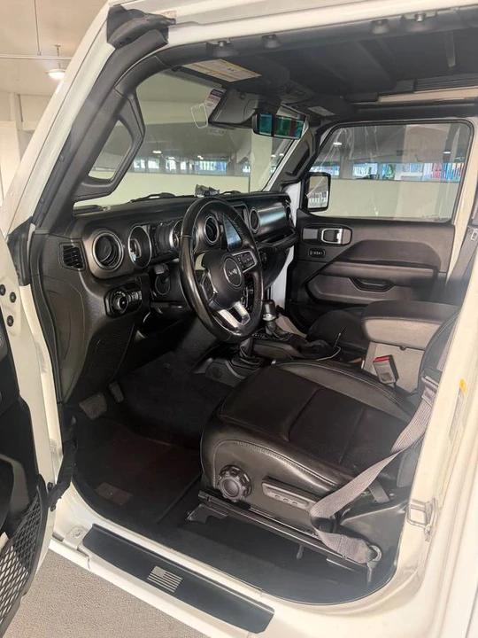 2022 Jeep JL Wrangler - Image 21 of 24