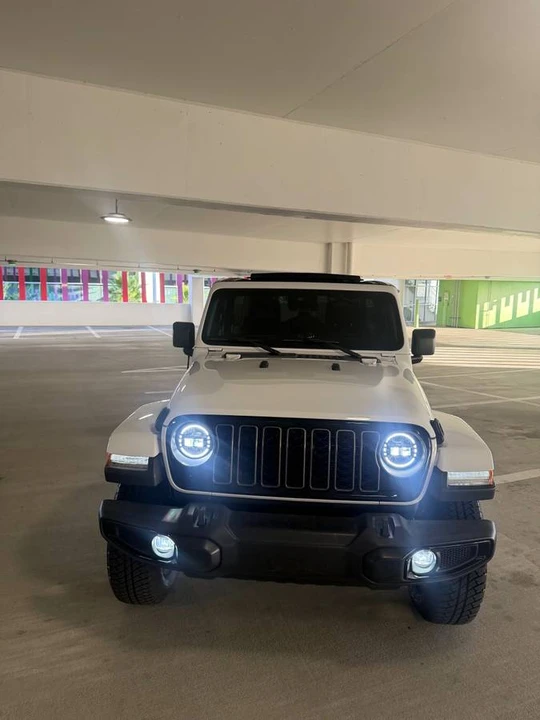 2022 Jeep JL Wrangler - Image 12 of 24