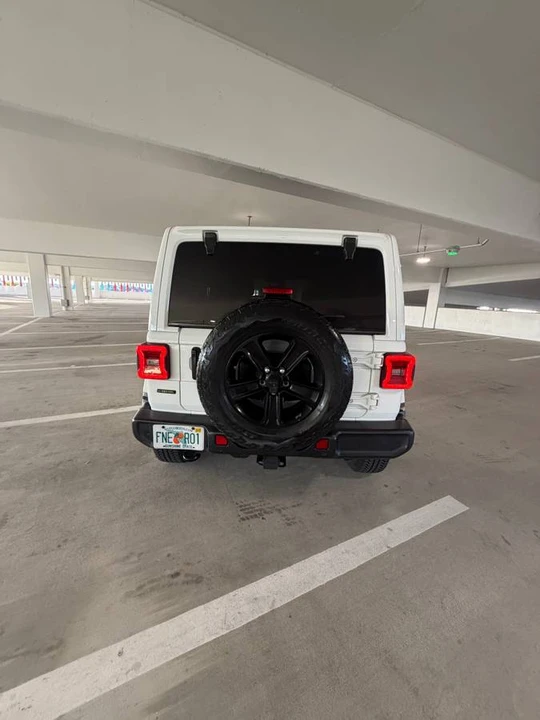 2022 Jeep JL Wrangler - Image 10 of 24