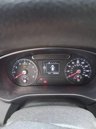 2017 Kia Sorento - Image 6 of 10