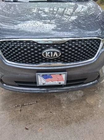 2017 Kia Sorento - Image 3 of 10