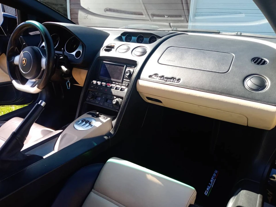 2007 Lamborghini Gallardo - Image 2 of 16