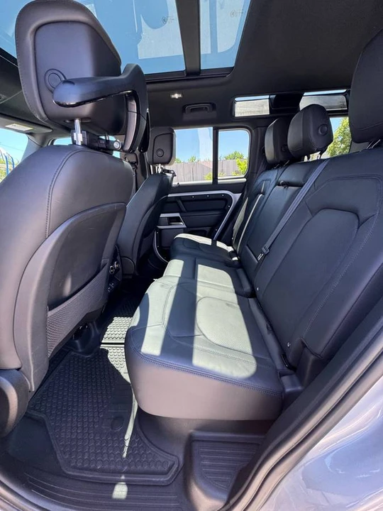 2024 Land Rover Defender V8 - Image 13 of 24