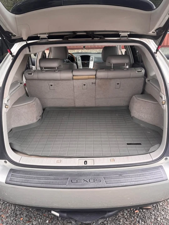 2005 Lexus RX 2nd Gen - Image 7 of 10