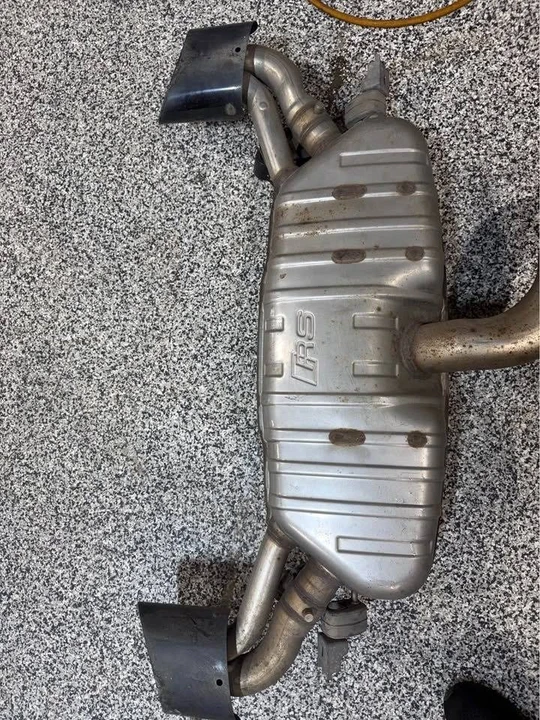2018 Parts & Memorabilia Mechanical Components - Image 2 of 3