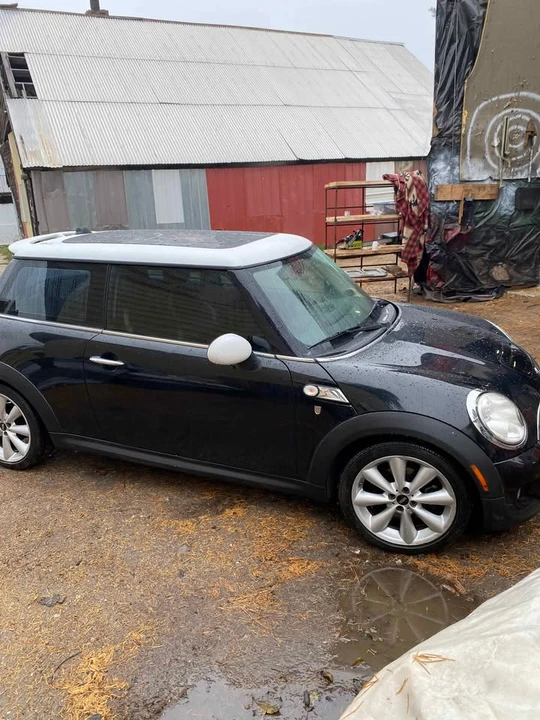 Mini Modern Mini - Image 7 of 8