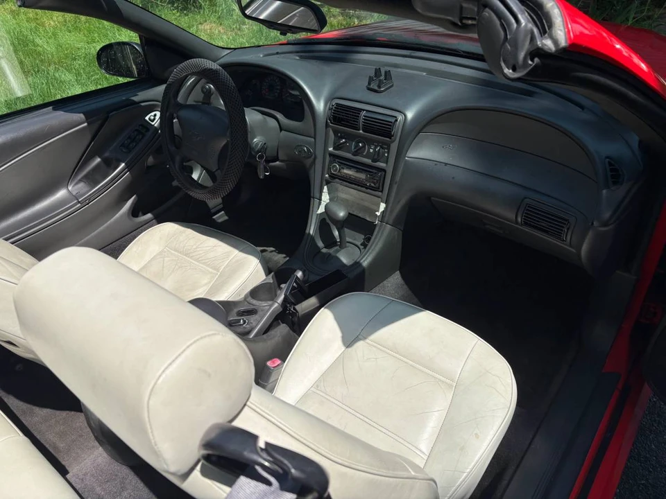 2000 Ford SN95 Mustang - Image 15 of 18