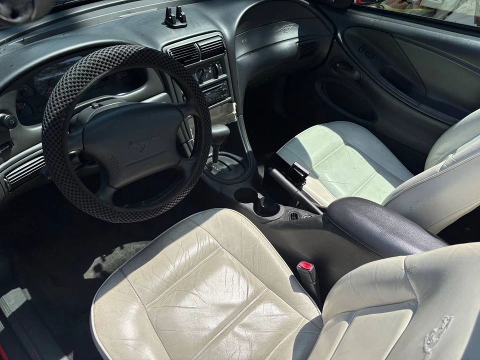 2000 Ford SN95 Mustang - Image 11 of 18