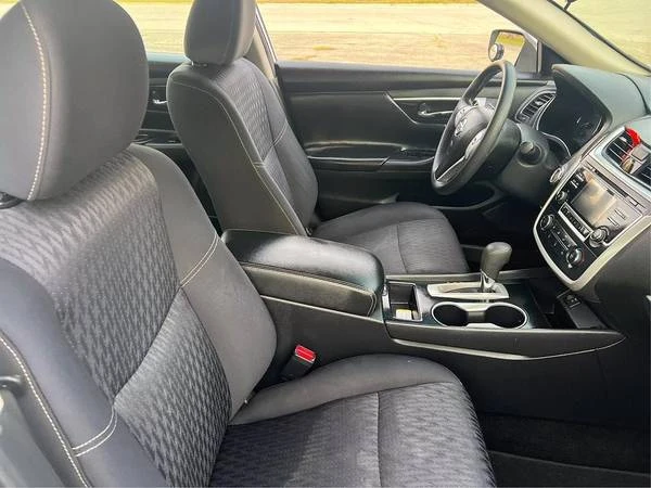 2017 Nissan Altima 5th Gen - Image 9 of 11