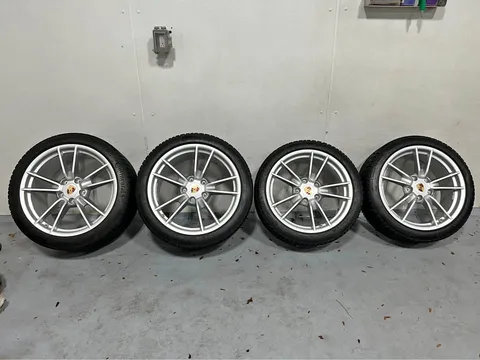 Porsche 911 OEM Wheels Winter Tires