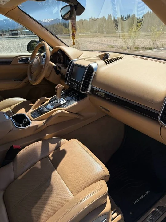 2013 Porsche 958 Cayenne S - Image 9 of 19