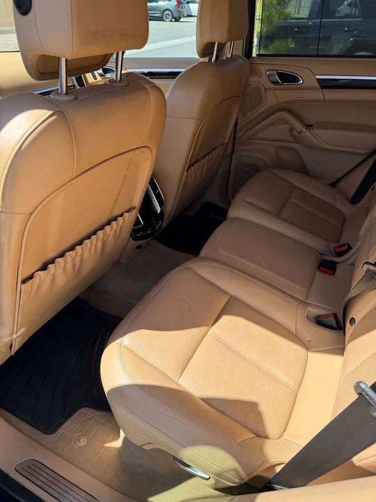 2013 Porsche 958 Cayenne S - Image 16 of 19