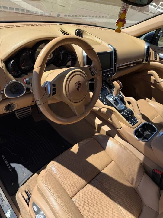 2013 Porsche 958 Cayenne S - Image 17 of 19