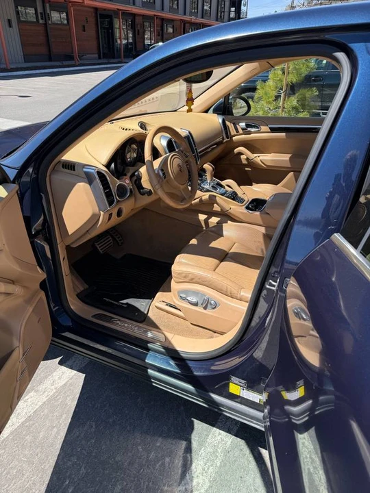 2013 Porsche 958 Cayenne S - Image 18 of 19