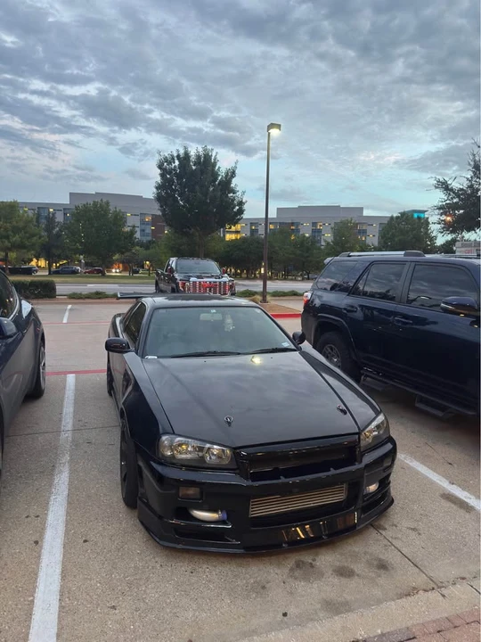 Nissan R34 Skyline 10th Gen - Image 4 of 4