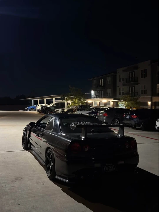 Nissan R34 Skyline 10th Gen - Image 3 of 4