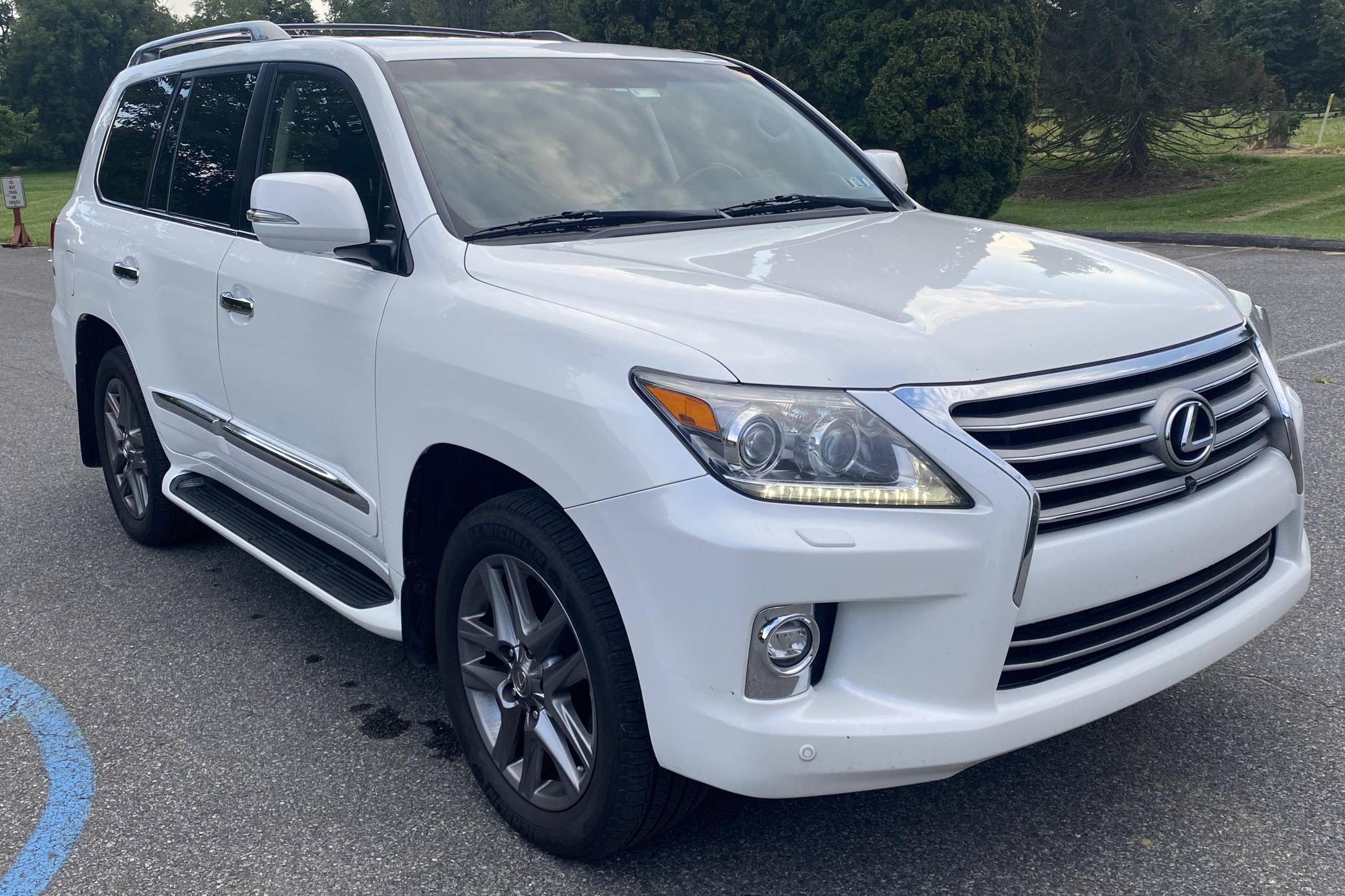 2014 Lexus LX 570