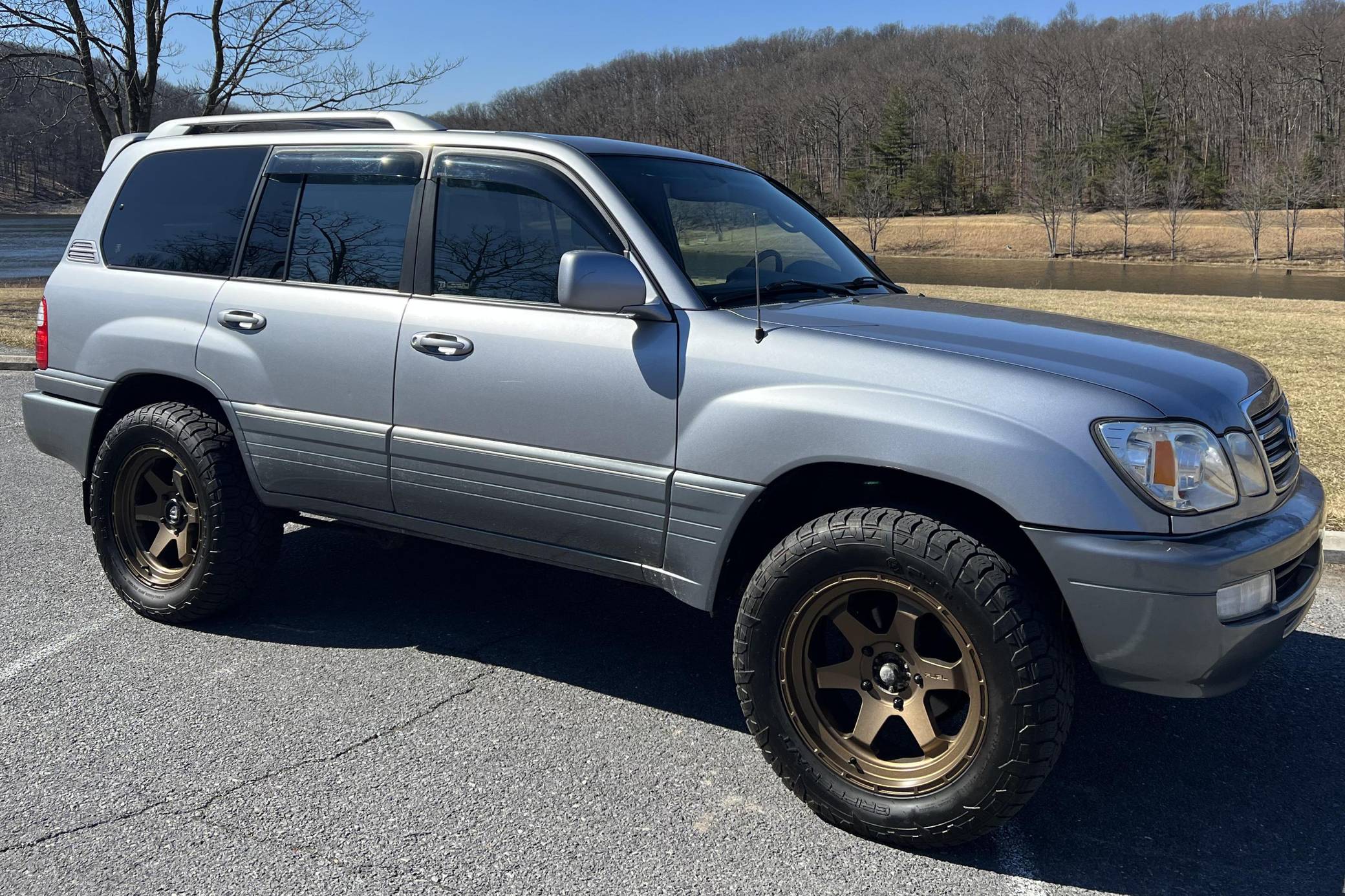 2005 Lexus LX 470