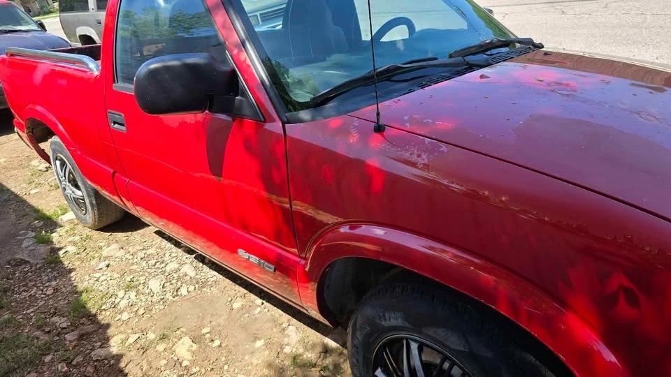 2001 Chevrolet S-10 Blazer 2nd Gen - Image 5 of 10