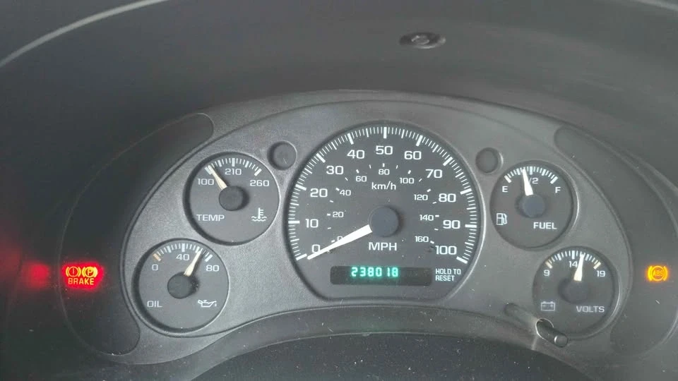 2001 Chevrolet S-10 Blazer 2nd Gen - Image 6 of 10