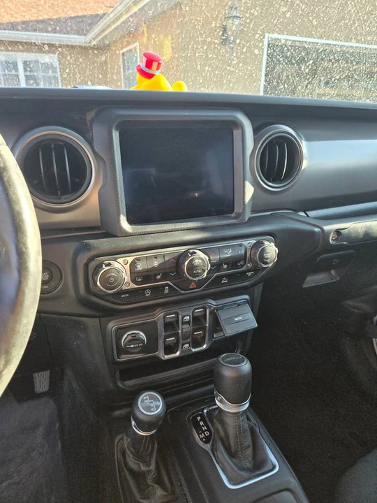 2021 Jeep JT Gladiator - Image 8 of 9