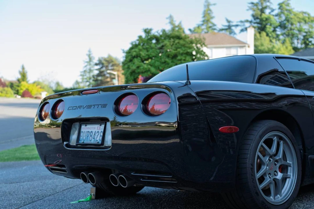 2002 Chevrolet Corvette C5 Z06 - Image 2 of 9