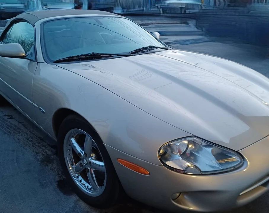 2000 Jaguar X100 XK8 - Image 2 of 4