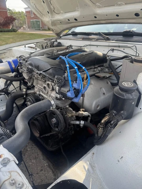 Parts & Memorabilia Engines - Image 2 of 3