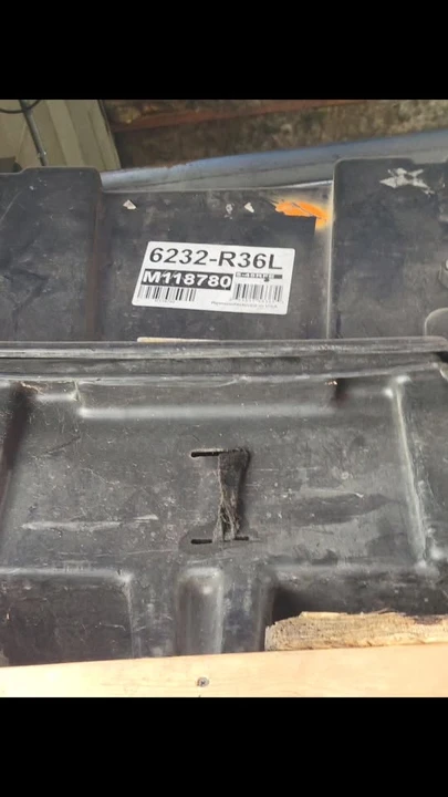 2009 Parts & Memorabilia Gearboxes - Image 2 of 2