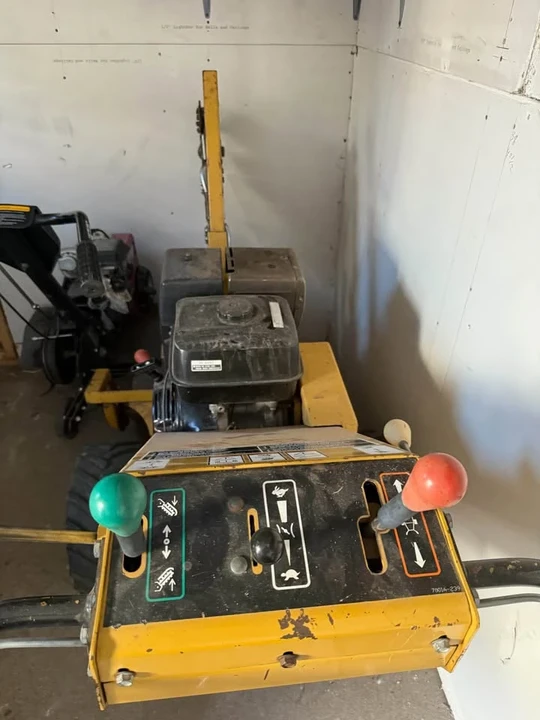 Parts & Memorabilia Tools - Image 5 of 7
