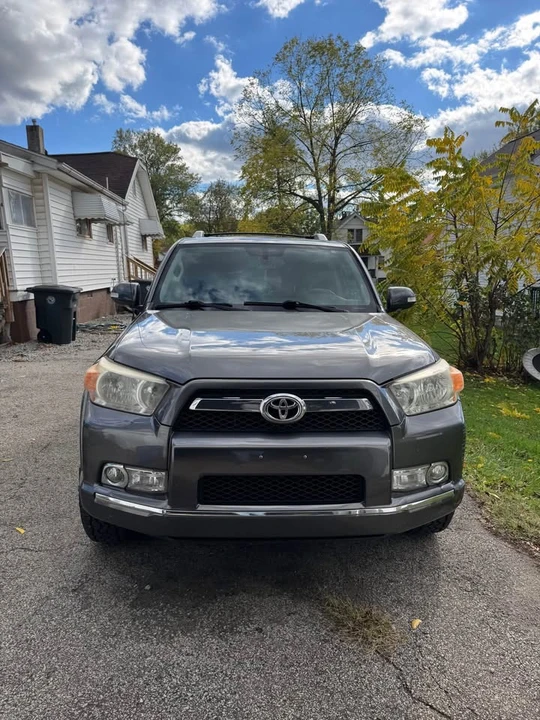 2010 Toyota 4Runner - Image 2 of 9